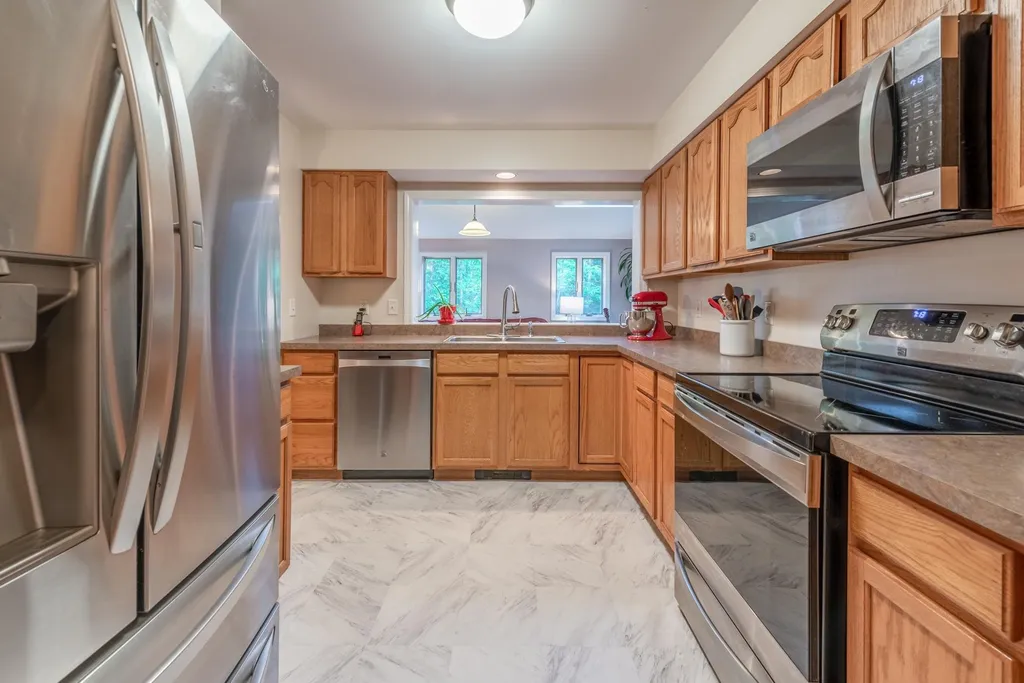 53 Greensboro Road Hanover NH 03755