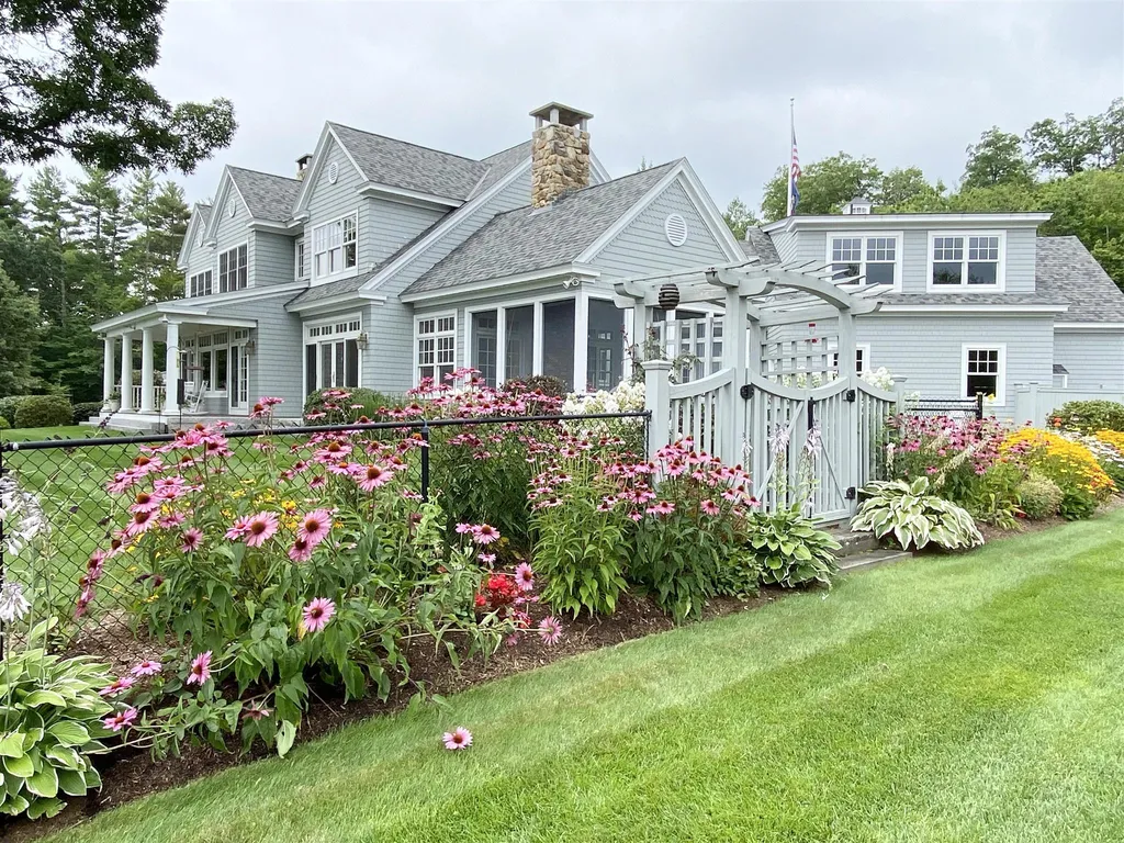 118 Square Hill Wolfeboro NH 03894