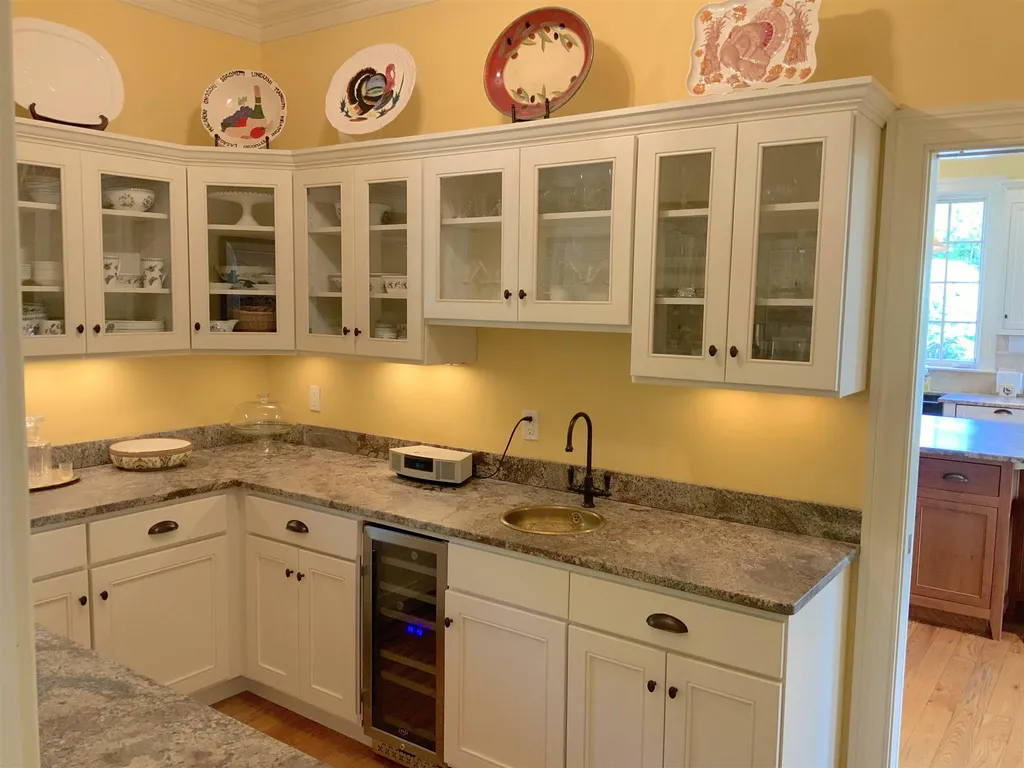 118 Square Hill Wolfeboro NH 03894