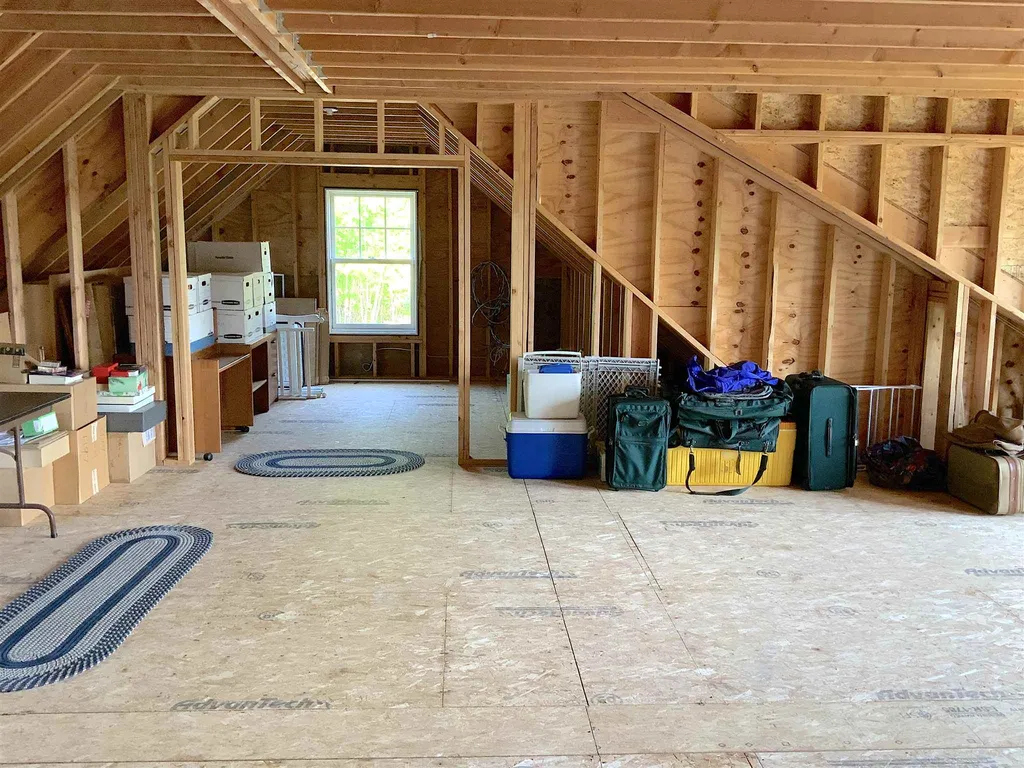 118 Square Hill Wolfeboro NH 03894
