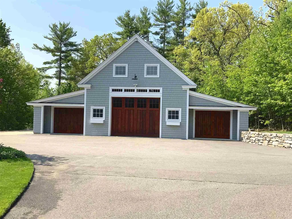 118 Square Hill Wolfeboro NH 03894