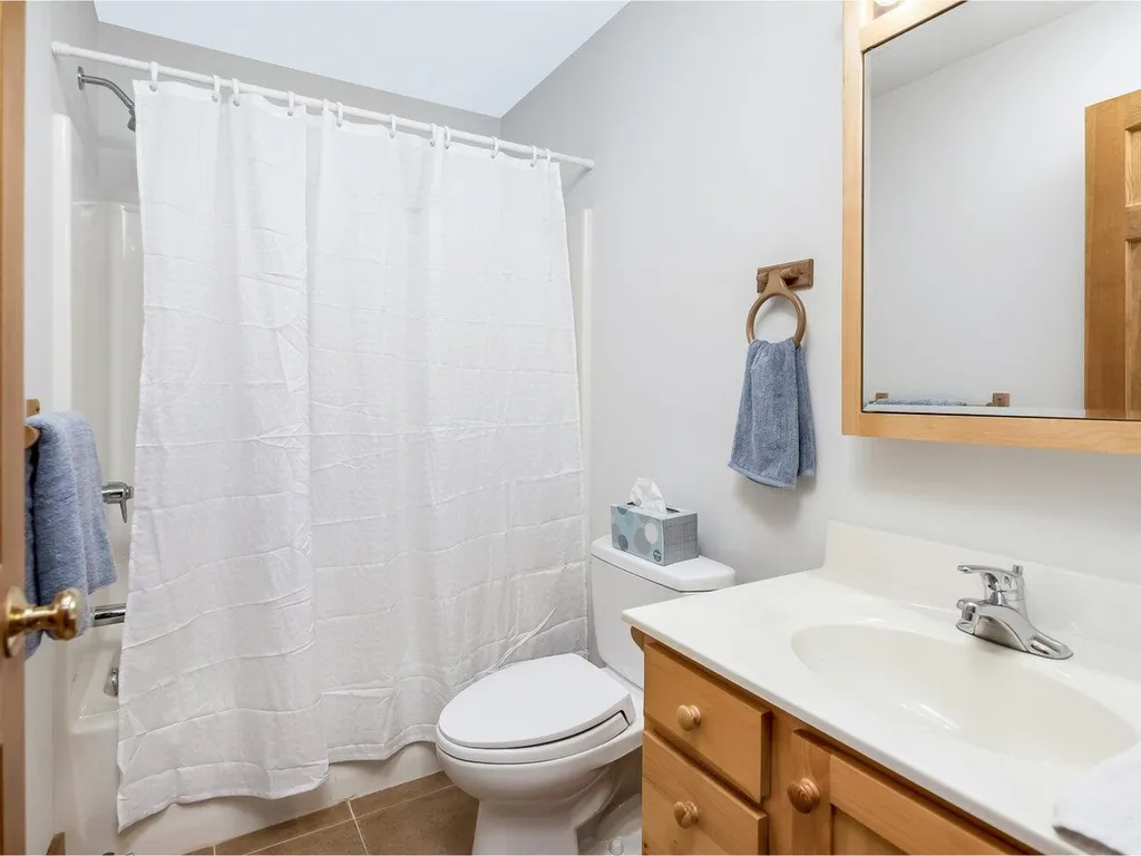 657 Charlotte Road Hinesburg VT 05461
