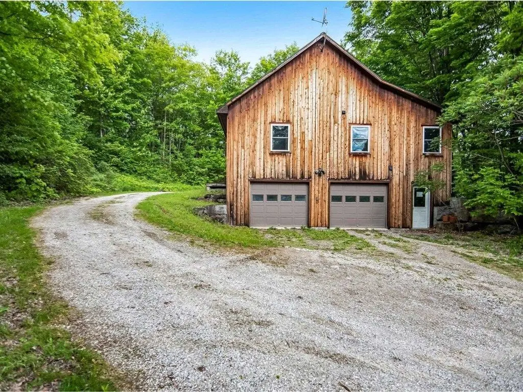 657 Charlotte Road Hinesburg VT 05461