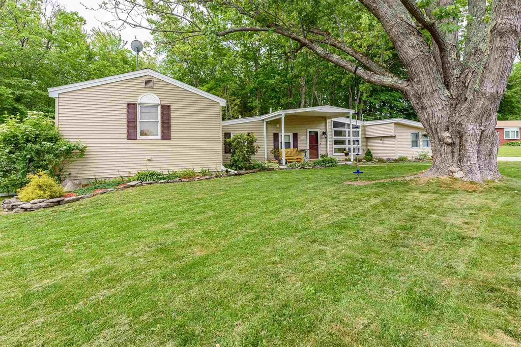 28 Riverdale Avenue Dover NH 03820