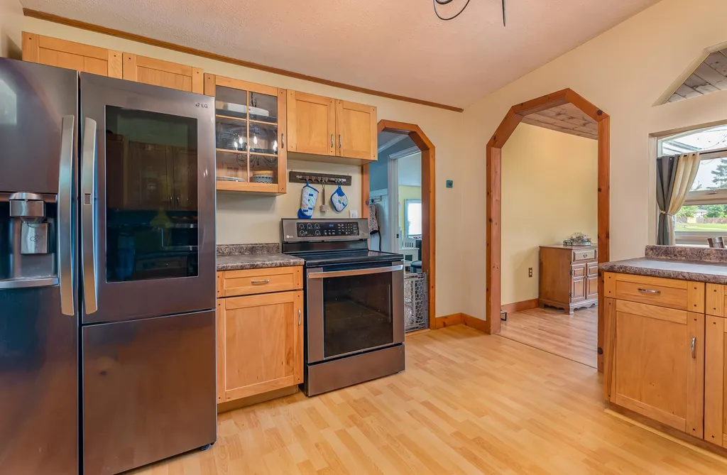 28 Riverdale Avenue Dover NH 03820