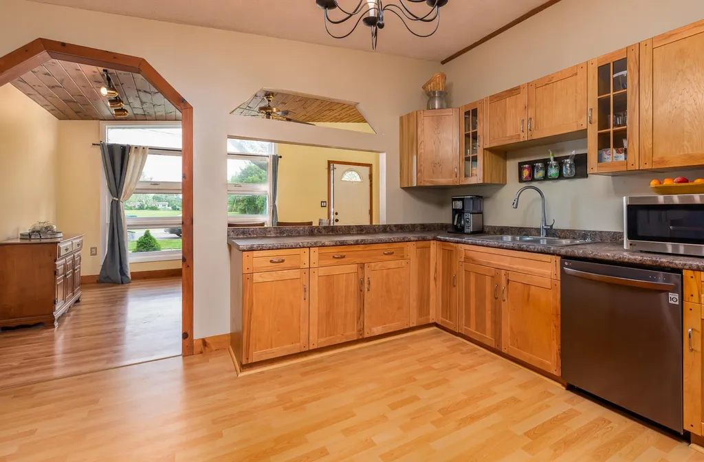 28 Riverdale Avenue Dover NH 03820