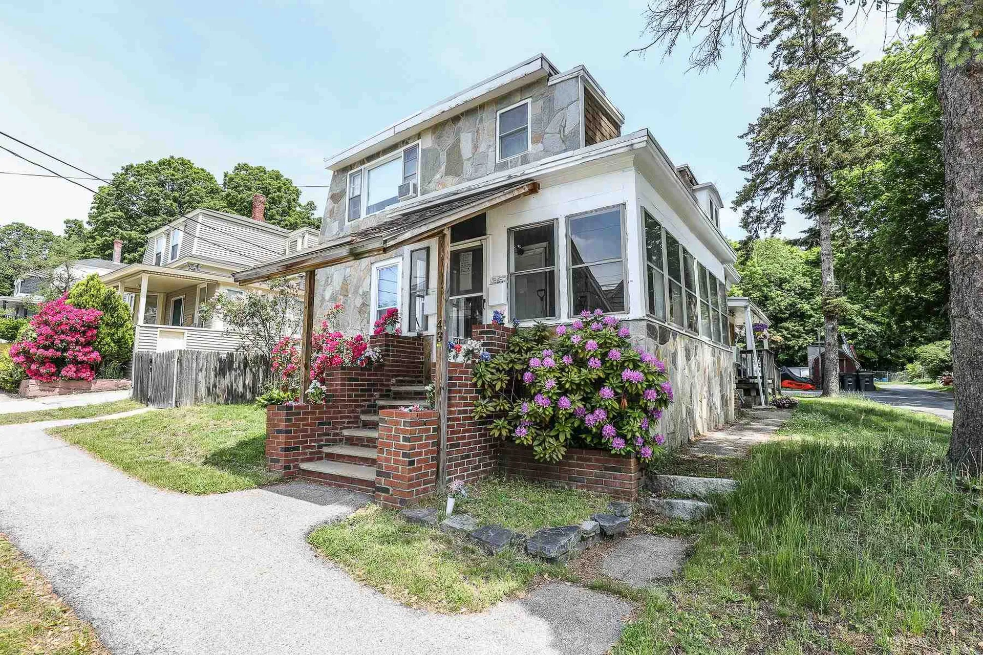 43 Broadway Pembroke NH 03275