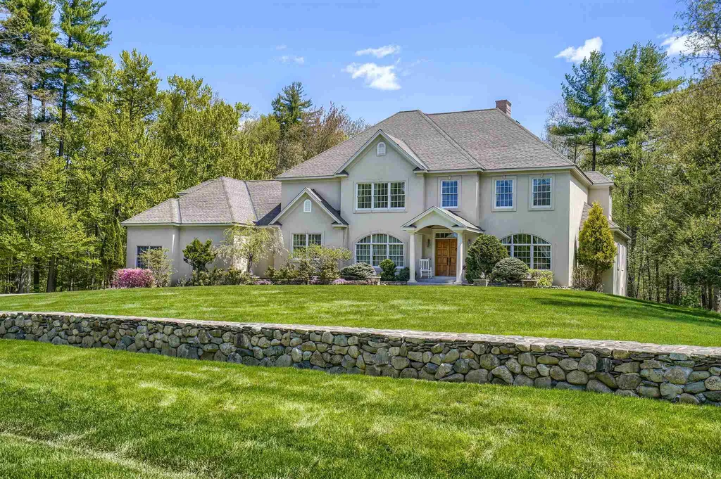 11 Whitehorse Drive Rye NH 03870