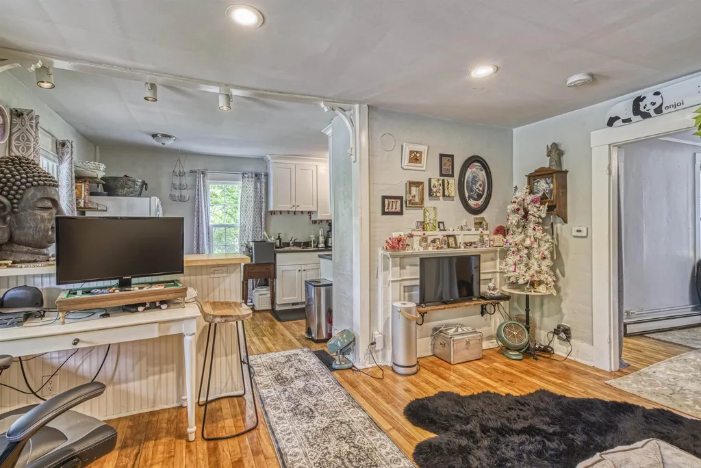 31 School Street Cornish NH 03746