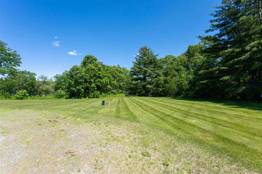 4 Nancy's Way Enfield NH 03748