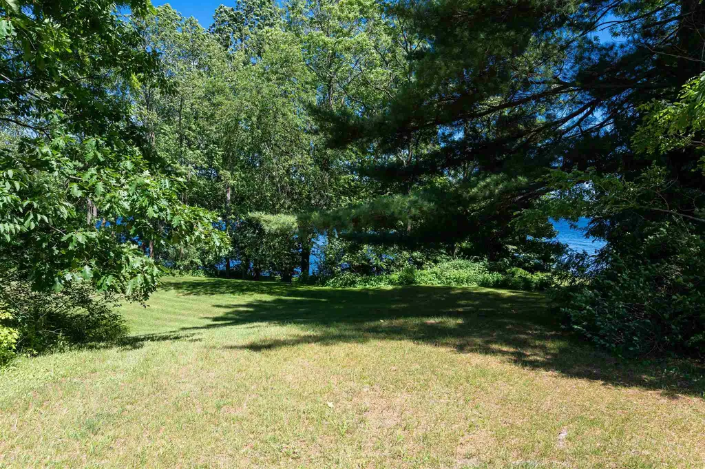 4 Nancy's Way Enfield NH 03748