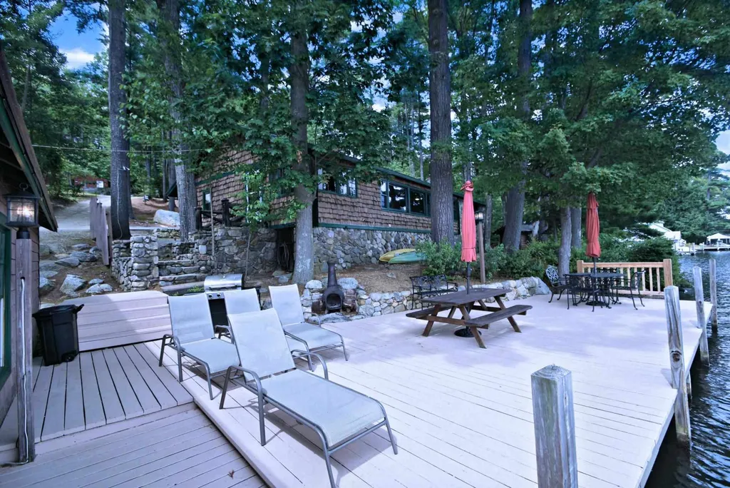 31 Varney Point Road Right Gilford NH 03249