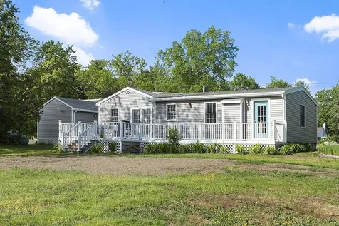 99 Currier Road Pelham NH 03076