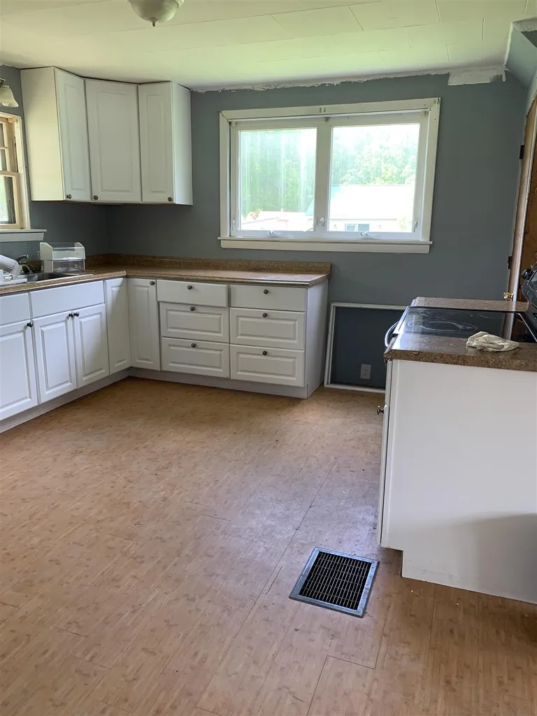 21 Providence Avenue Claremont NH 03743