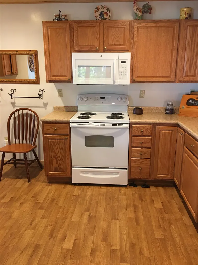 41 Mirror Lake Drive Tuftonboro NH 03816