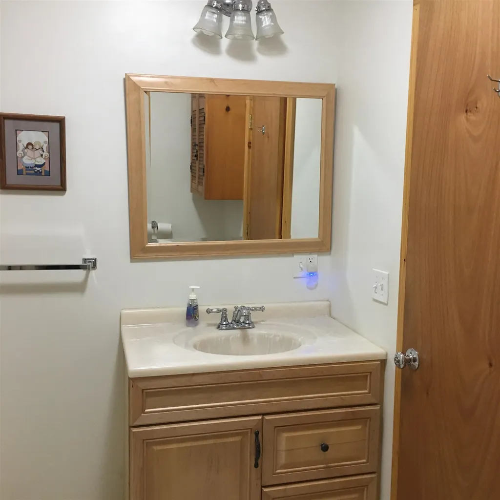 41 Mirror Lake Drive Tuftonboro NH 03816