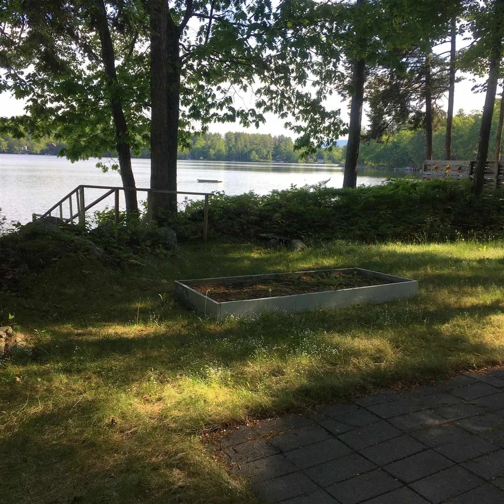 41 Mirror Lake Drive Tuftonboro NH 03816