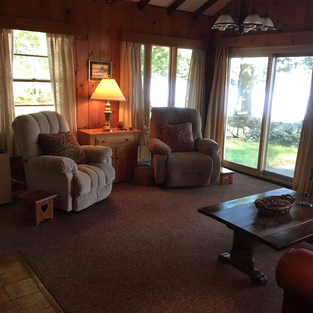 41 Mirror Lake Drive Tuftonboro NH 03816