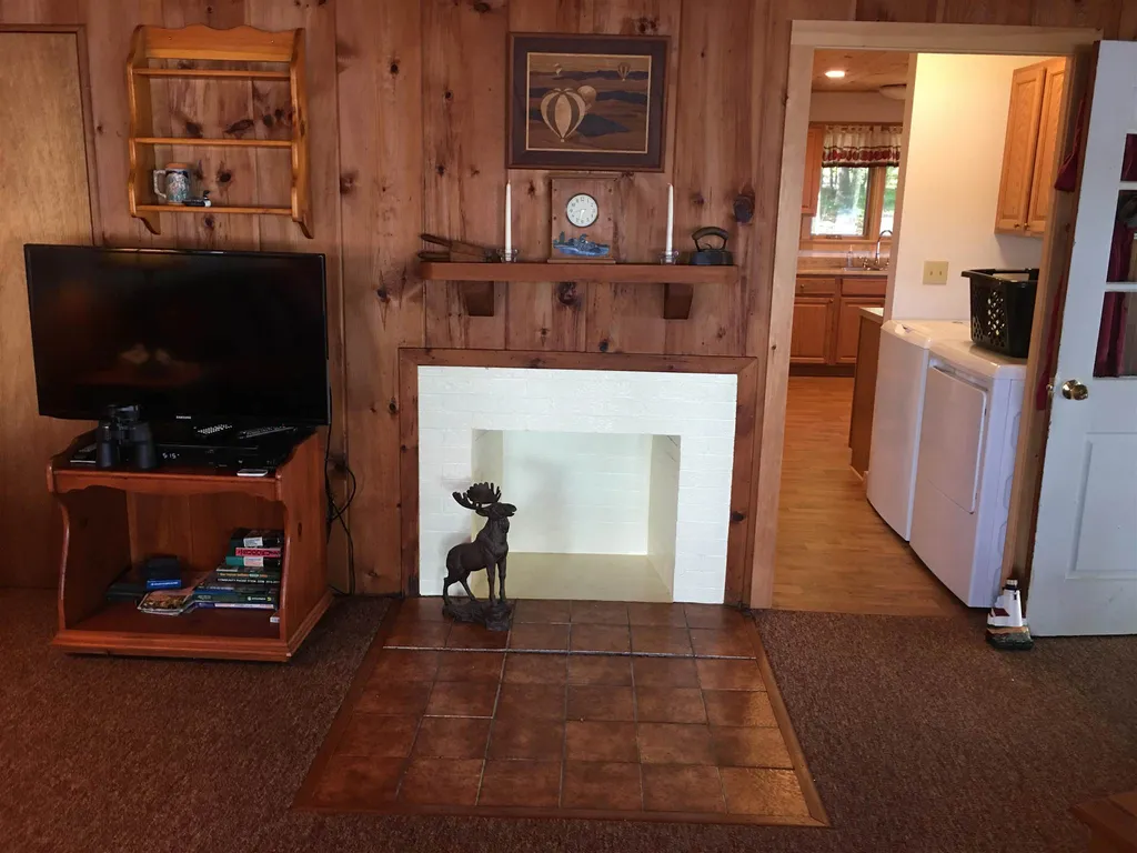 41 Mirror Lake Drive Tuftonboro NH 03816