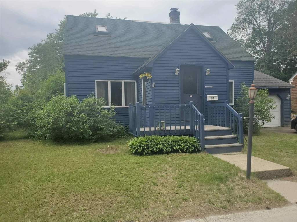 10 Byrd Avenue Claremont NH 03743