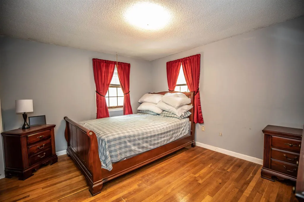 6 Whispering Pines Lane Merrimack NH 03054