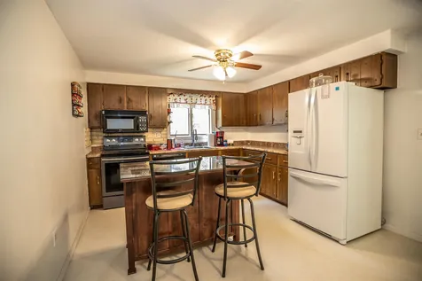 6 Whispering Pines Lane Merrimack NH 03054