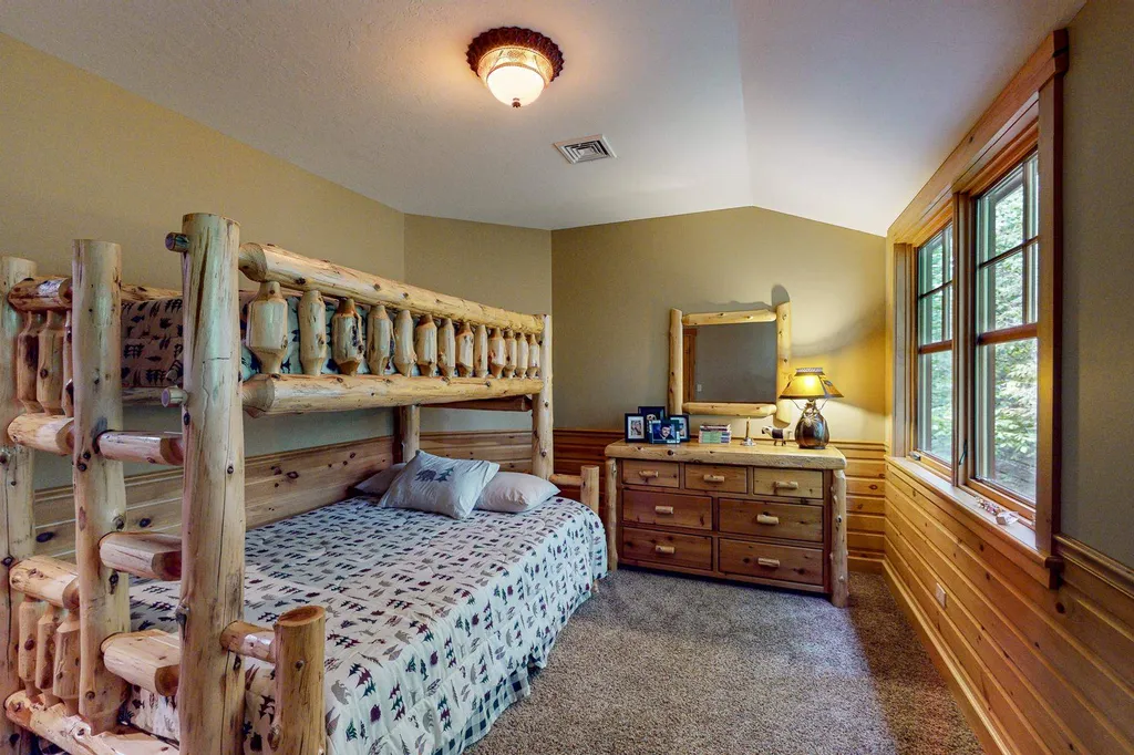 432 Edgewater Drive Gilford NH 03249