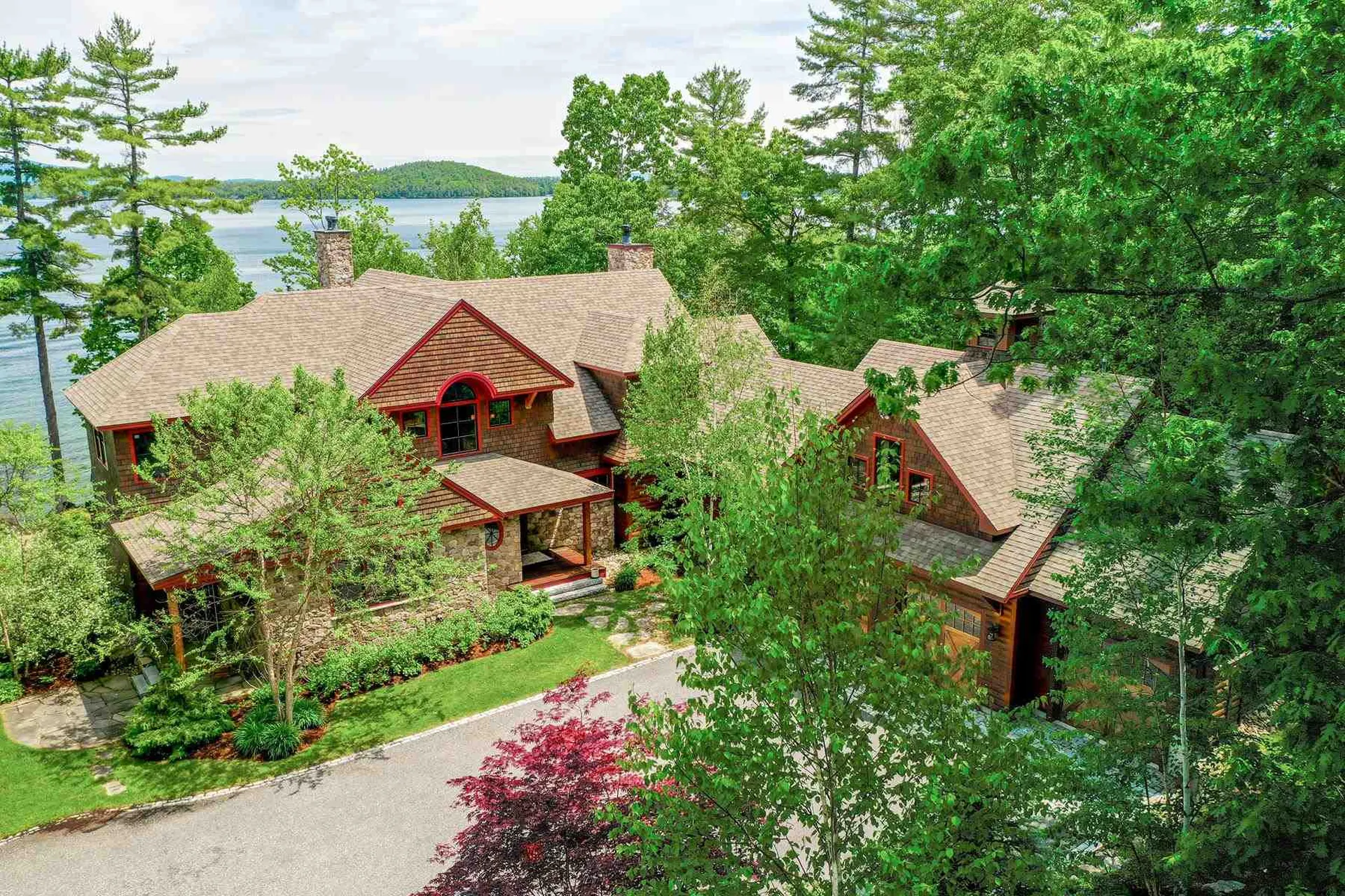 432 Edgewater Drive Gilford NH 03249