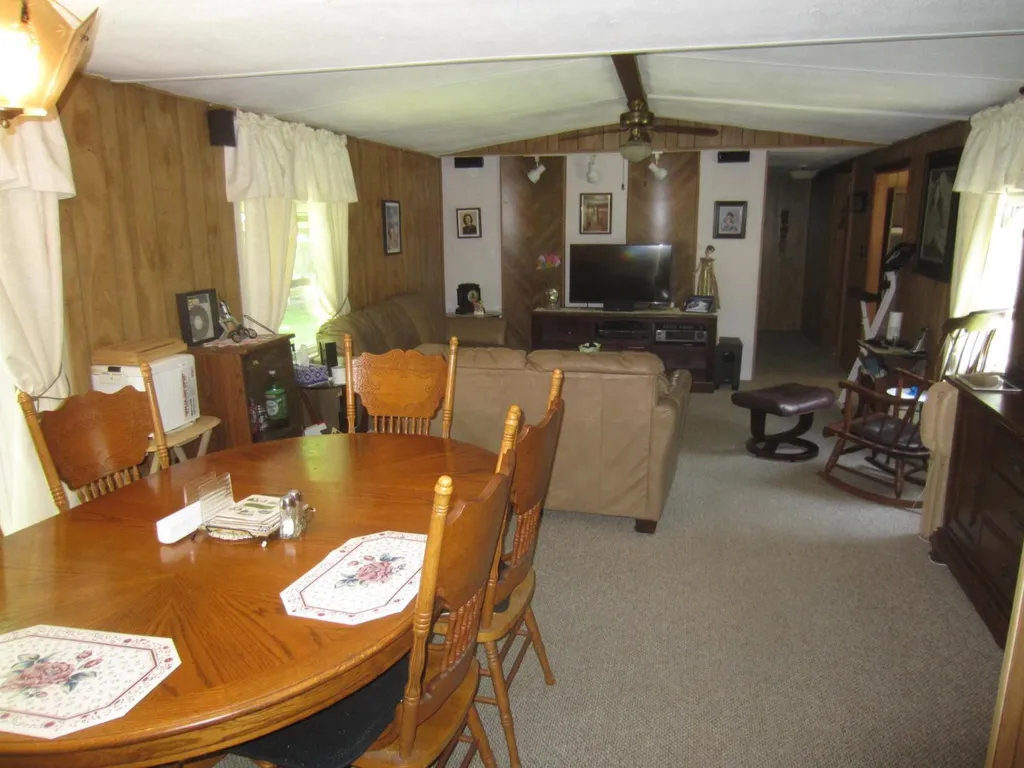 47 Country Way Wilton NH 03086