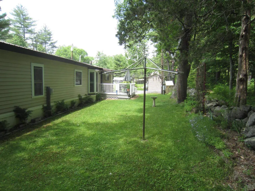 47 Country Way Wilton NH 03086