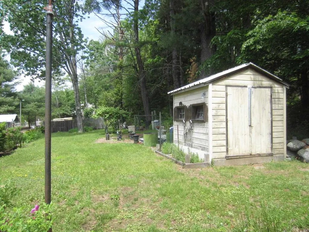 47 Country Way Wilton NH 03086