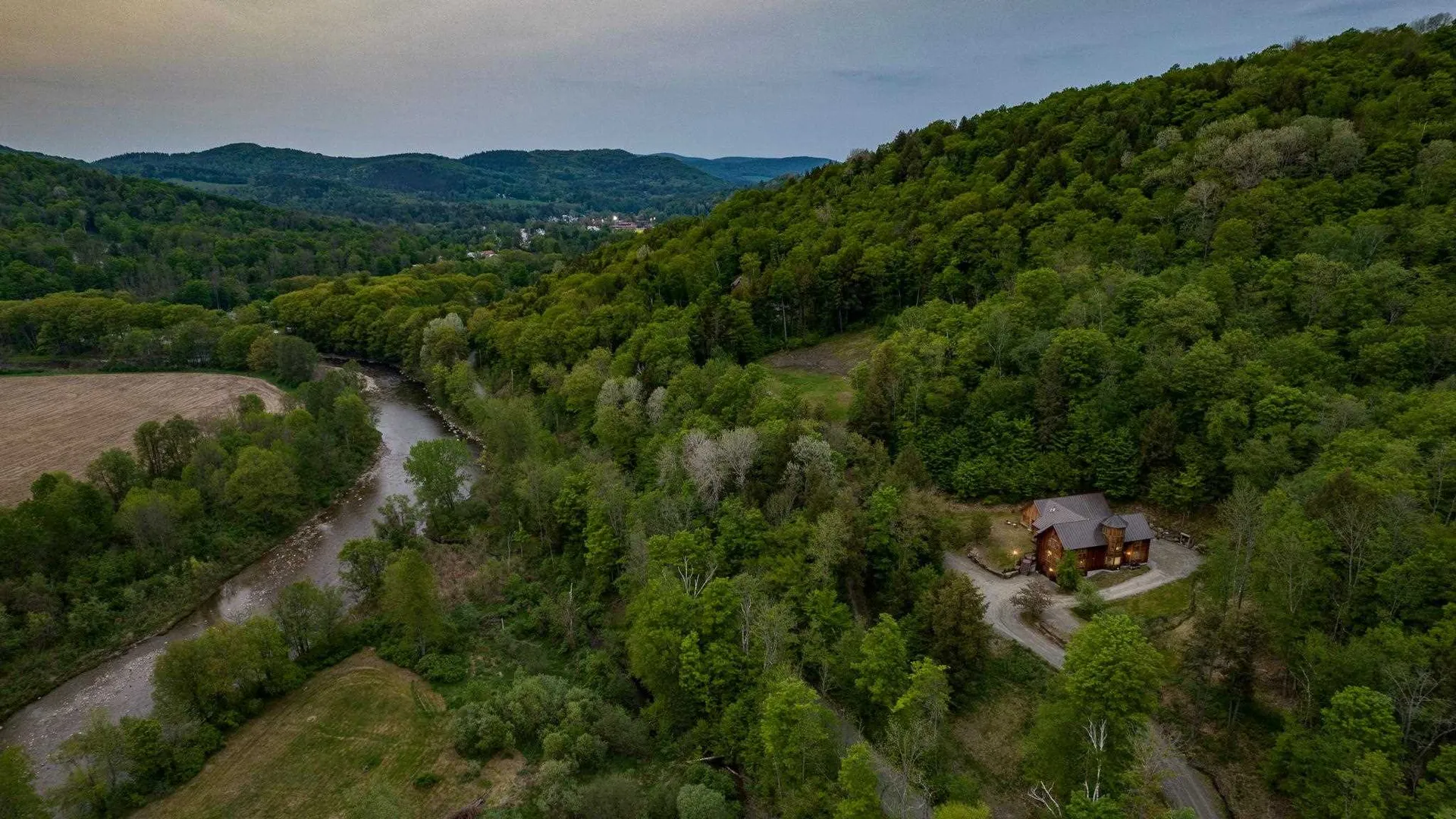 945 Riverside Park Road Woodstock VT 05091