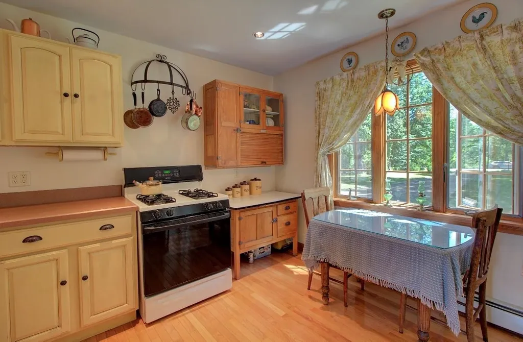 1284 Savage Point Road North Hero VT 05474