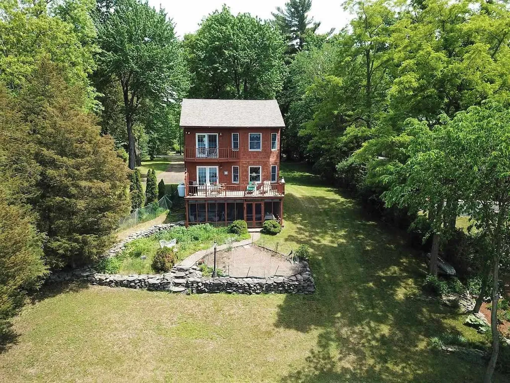 1284 Savage Point Road North Hero VT 05474