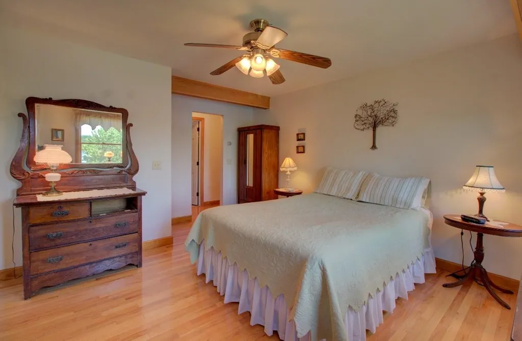 1284 Savage Point Road North Hero VT 05474