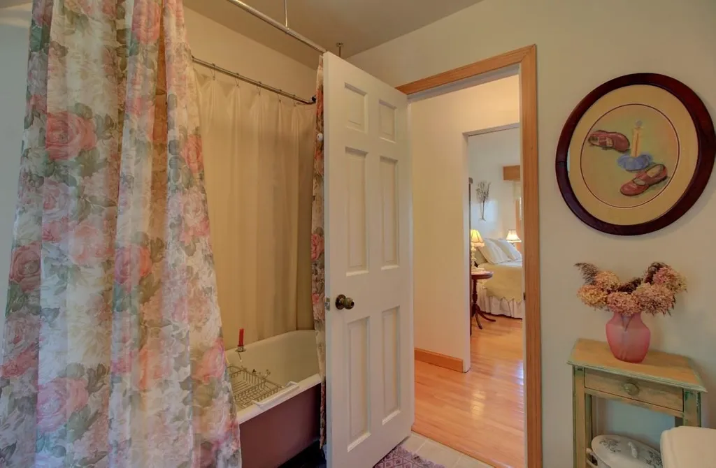 1284 Savage Point Road North Hero VT 05474