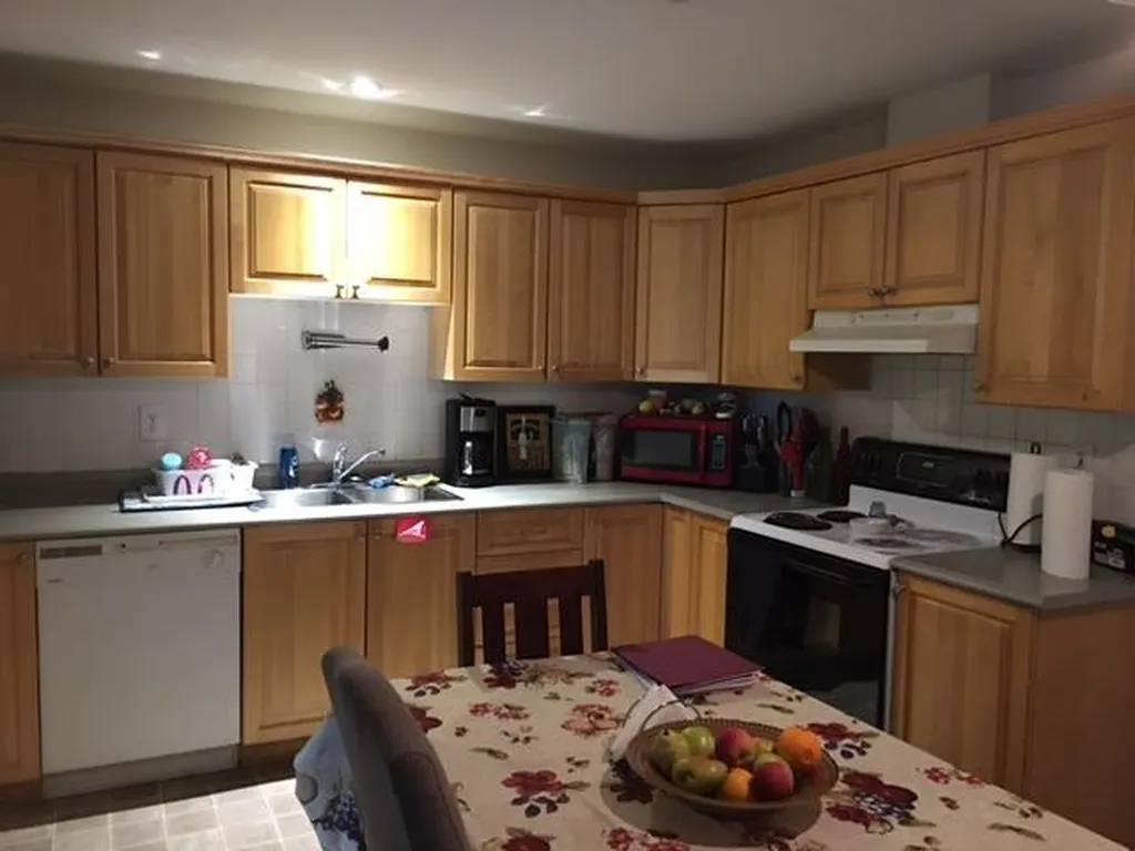 12b Chandler Court Hudson NH 03051