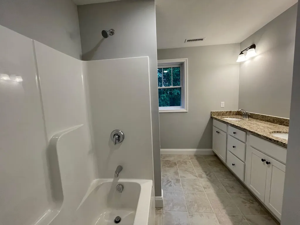 171 Lower Collins Street Seabrook NH 03874