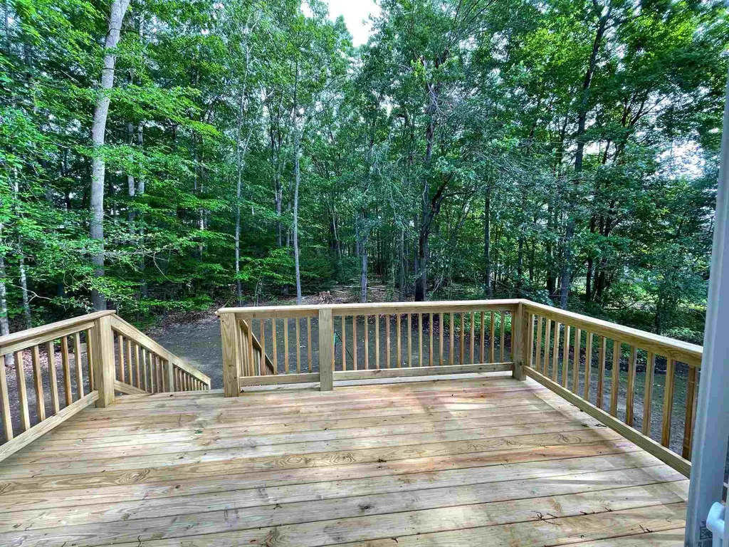 171 Lower Collins Street Seabrook NH 03874