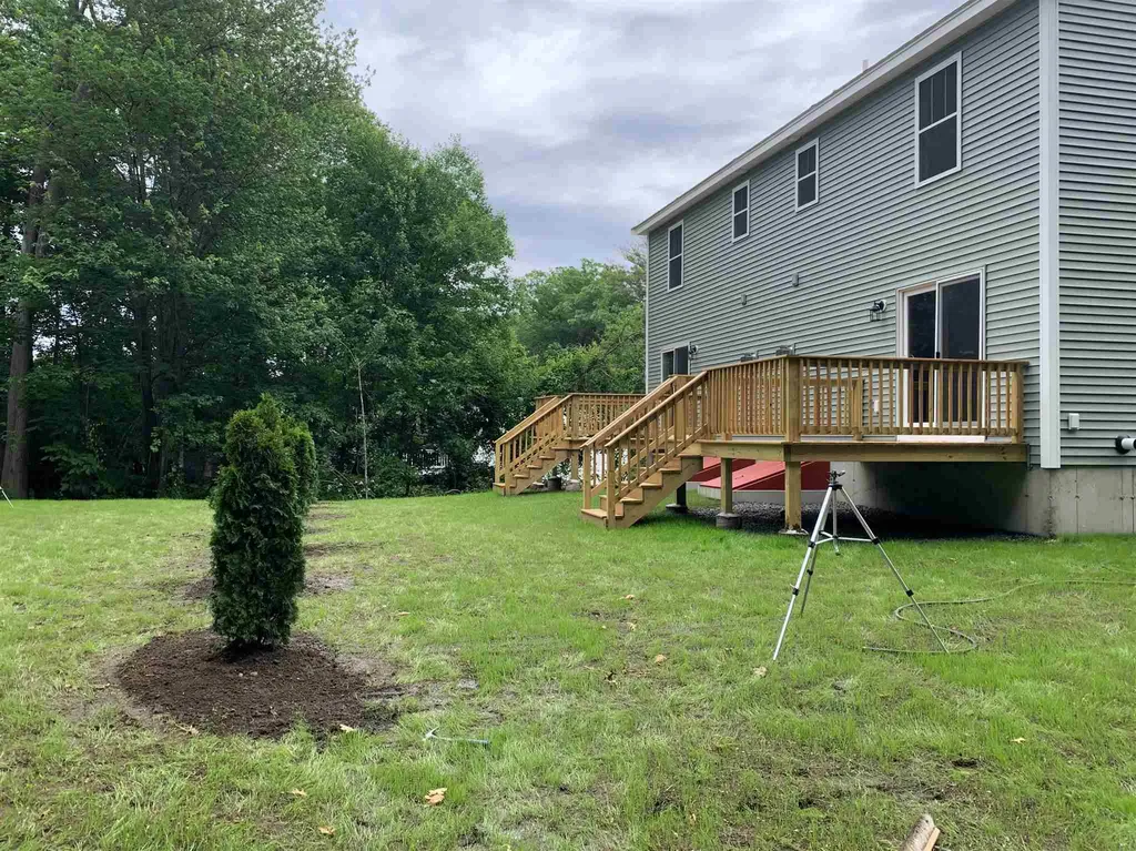 171 Lower Collins Street Seabrook NH 03874