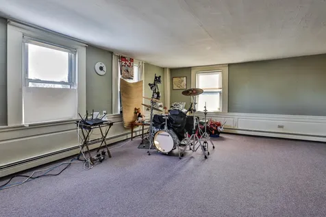 334 S River Road Bedford NH 03110