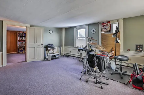 334 S River Road Bedford NH 03110
