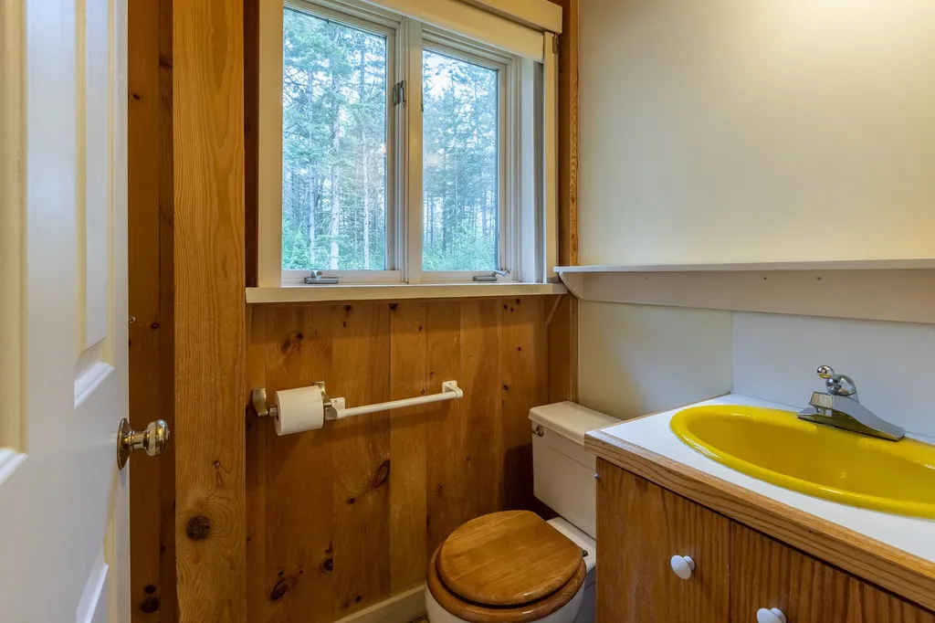 65 Trescott Road Hanover NH 03750