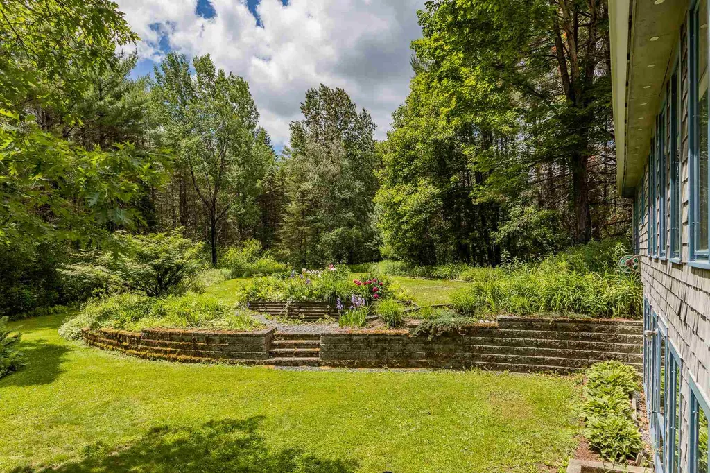 65 Trescott Road Hanover NH 03750
