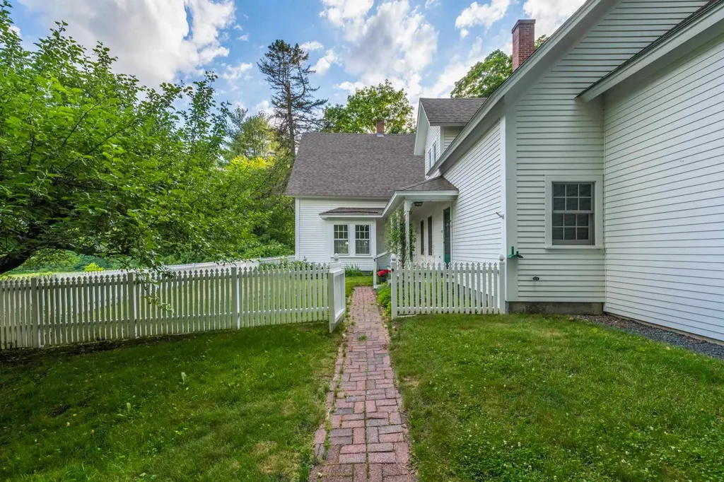 284 Main Street Andover NH 03216