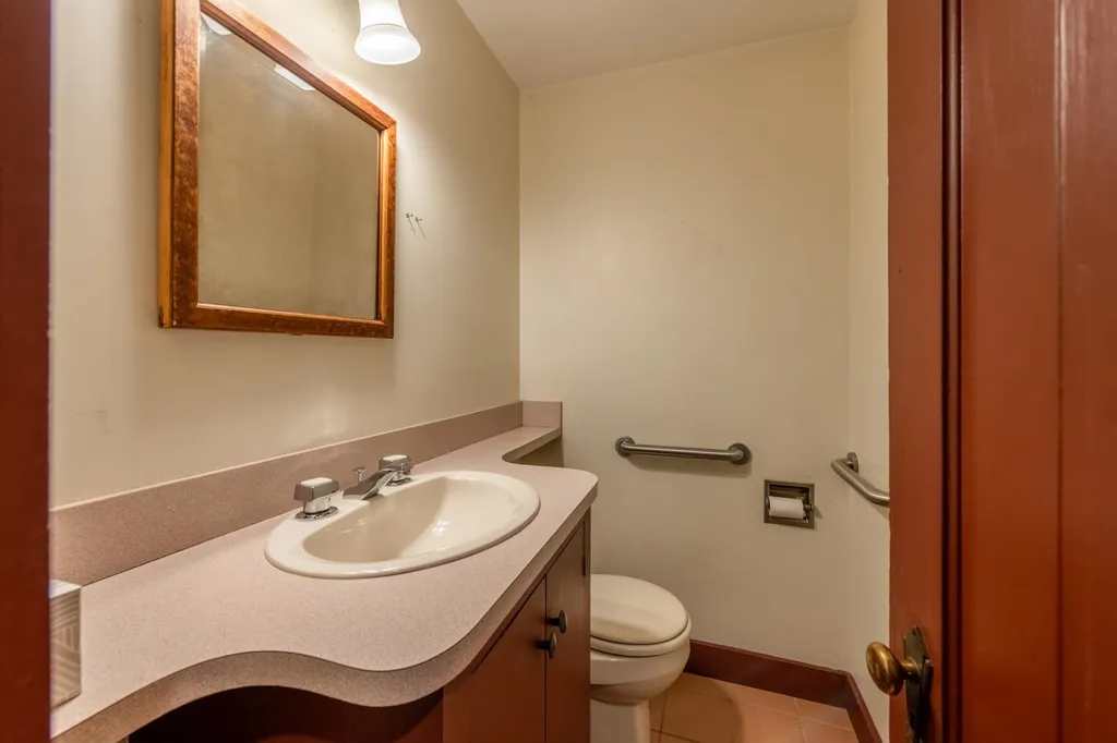 284 Main Street Andover NH 03216