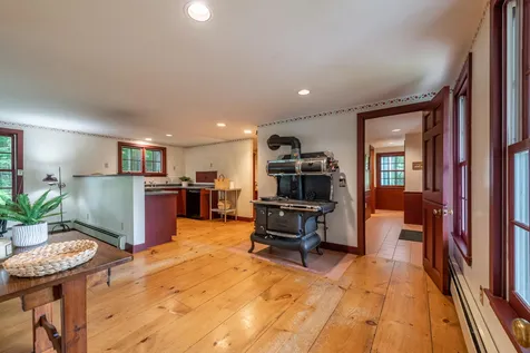 284 Main Street Andover NH 03216
