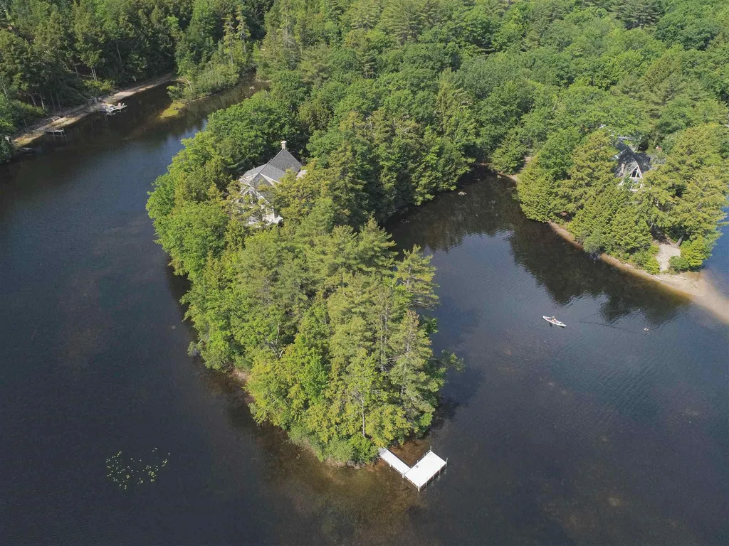 64 Blue Wave Lane Wakefield NH 03872