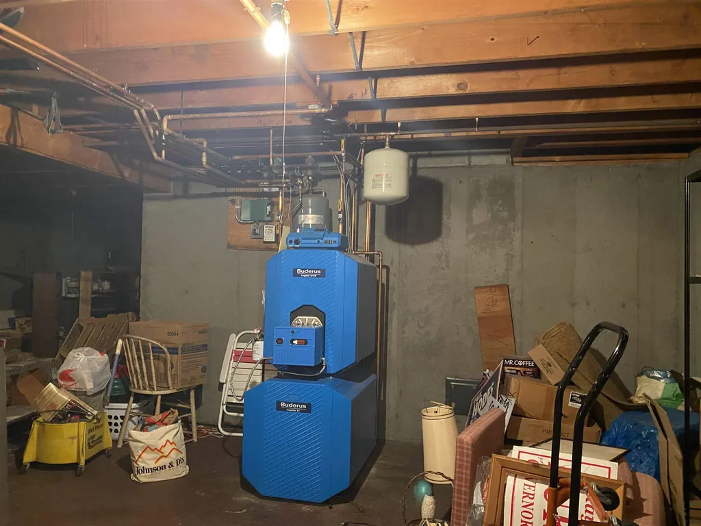 2 Whitcomb Lane Claremont NH 03743