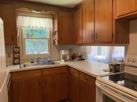 2 Whitcomb Lane Claremont NH 03743